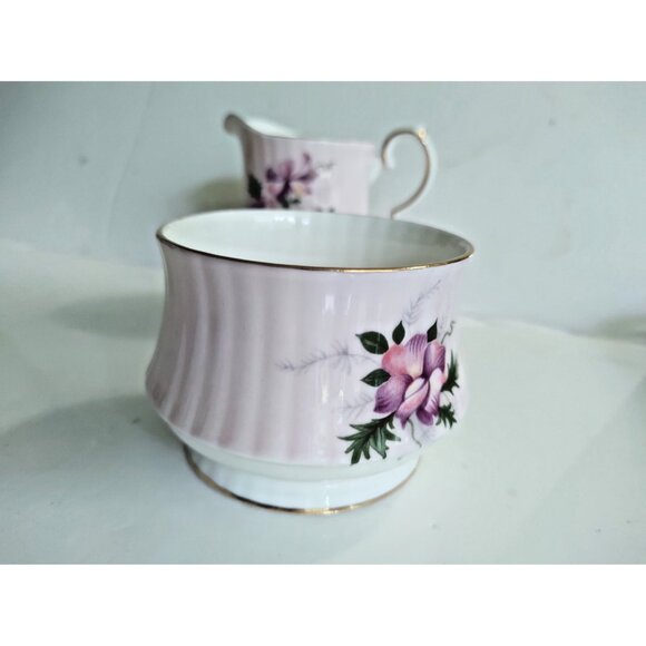 Royal Windsor Bone China Creamer & Sugar set Floral - Picture 2 of 13